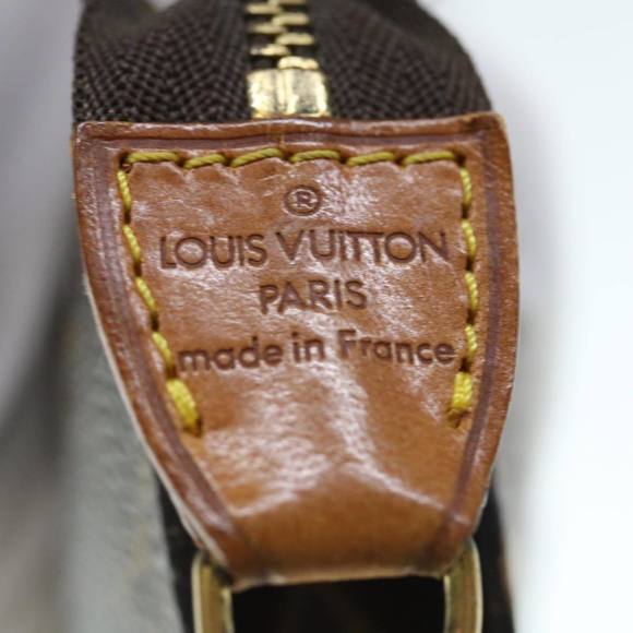 LOUIS VUITTON Monogram Bucket PM Pouch Accessory Pouch LV Auth 64028 - Picture 9 of 16